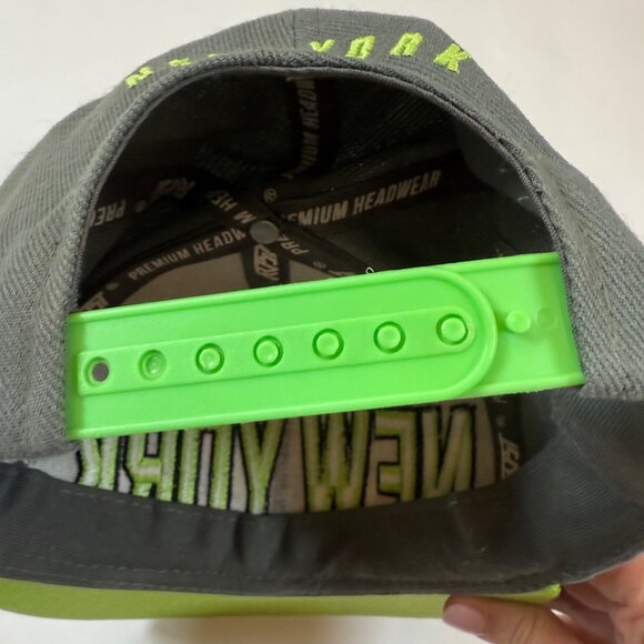 New York Grey & Neon Green Snapback Hat Premium Headwear Adjustable Embroidered - Picture 5 of 8